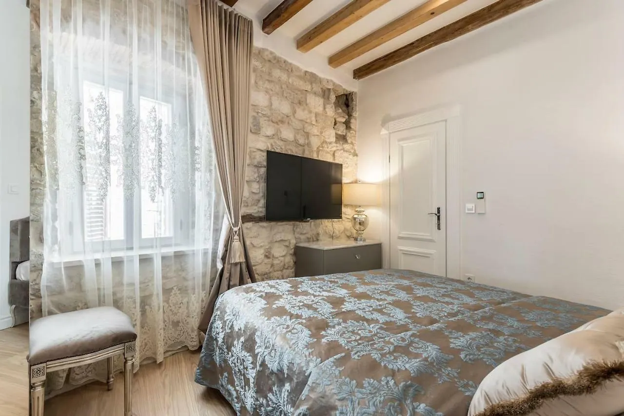 Berislavic Palace Trogir 0*,